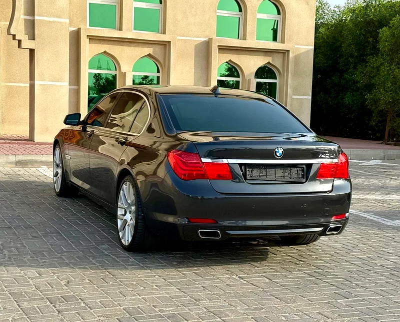 بي ام دبليو 740Li خليجي 2011 فل اوبشن 6 سلندر63160610428291113