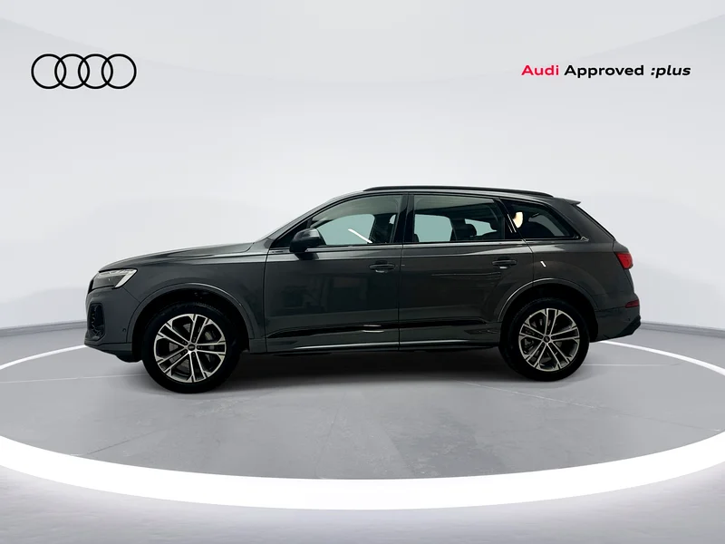 Q7 SUV S line 55 TFSI quattro 340 حصان (الرقم المرجعي #019536)63171746508675112