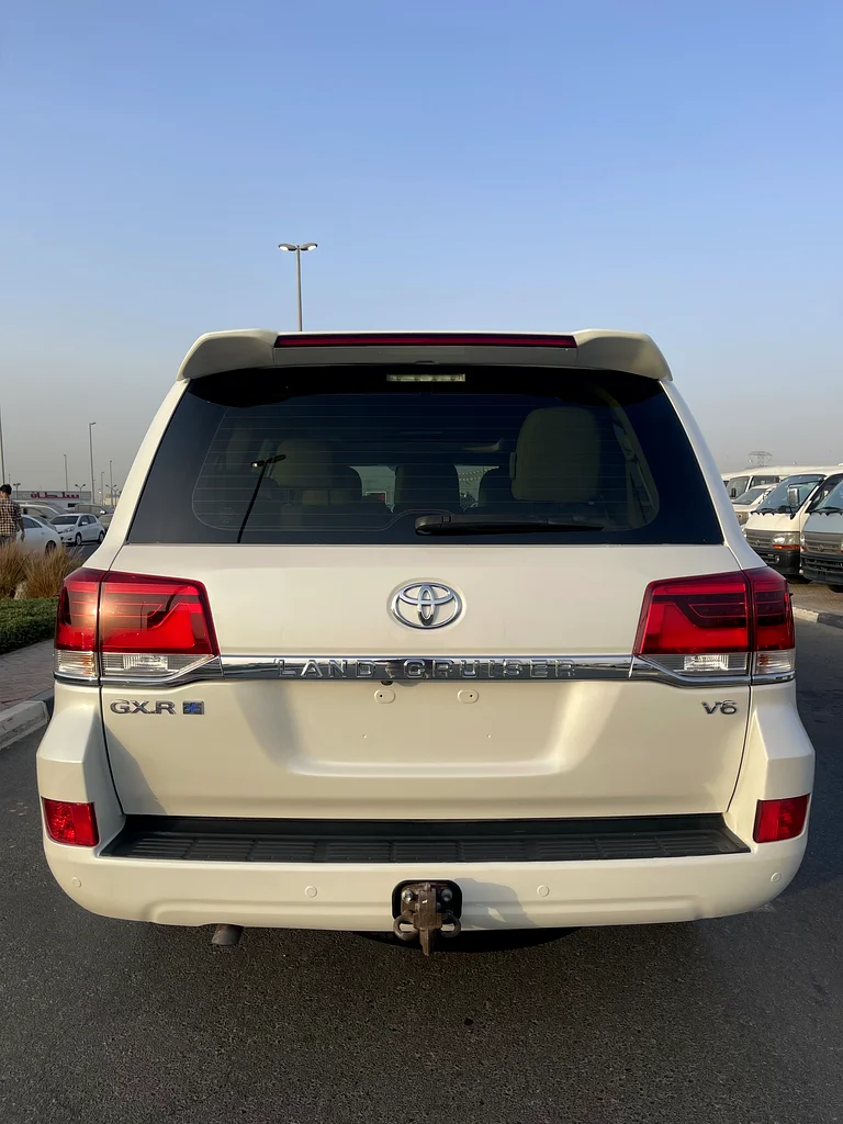 TOYOTA LAND CRUISER 2018 GXR+ V6 GCC SPECS63159715388417113