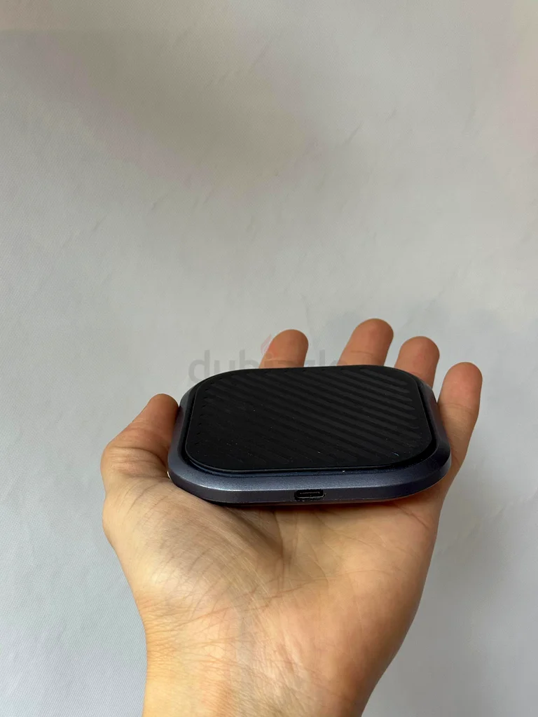 Lightly used wireless charger63222843029762114