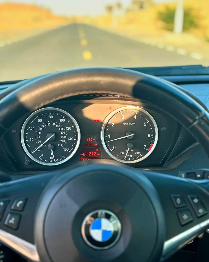 BMW 650 manual transmission, excellent condition.63230142160386111
