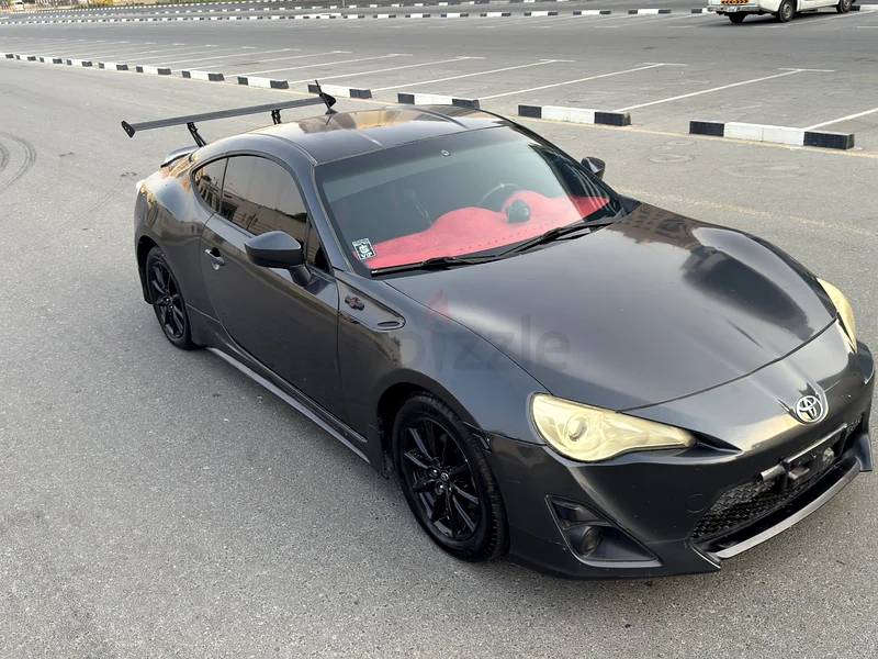 تويوتا 86 أوتوماتيكية للبيع63148168531075111