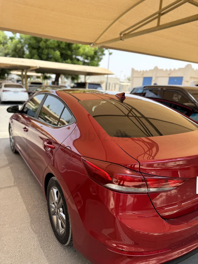 Hyundai Elantra full option w/blind spot63150945571841114