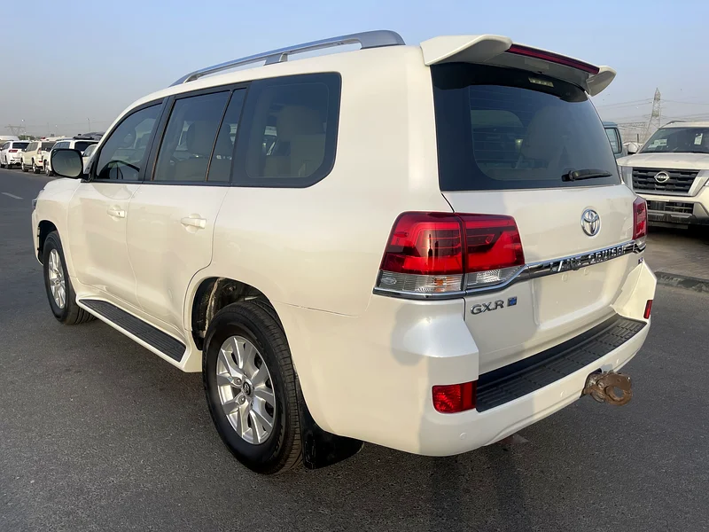 TOYOTA LAND CRUISER 2018 GXR+ V6 GCC SPECS63159715388417114