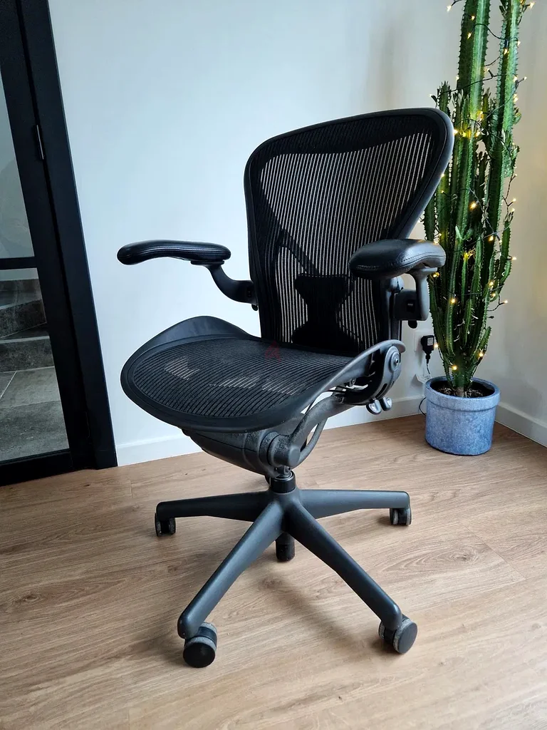 Herman miller Ergonomic Office Chair - Perfect for Home Workspace632193485333771112