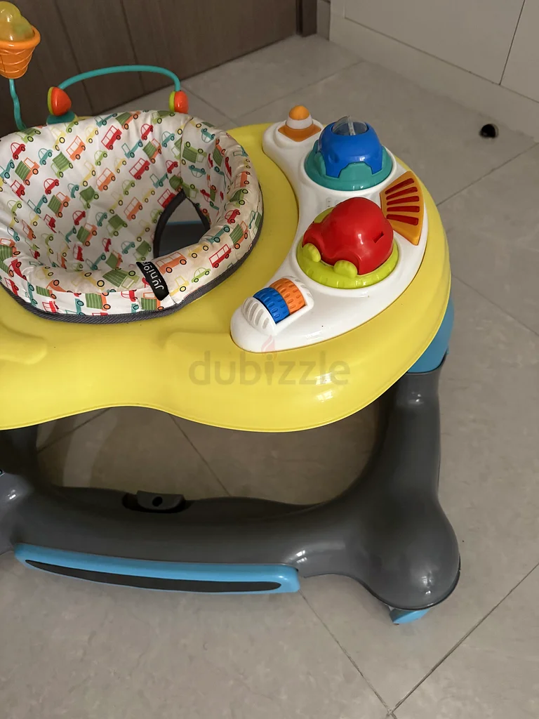 مشّاء للأطفال الرضع63204860068738112