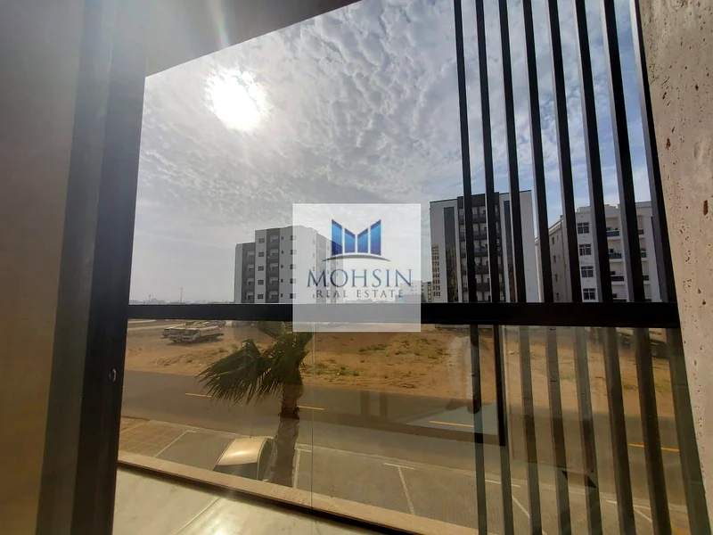 مبنى كامل للإيجار63152756439042114