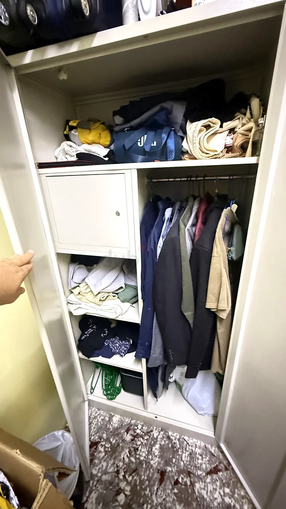 Sturdy  Spacious Metal Wardrobe for Sale!63216828615426113