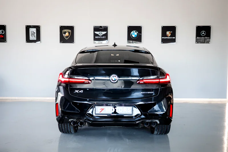بي إم دبليو X4 xDrive 20i – وكأنها جديدة | 2023 | فقط 690 كم!63162465450754113