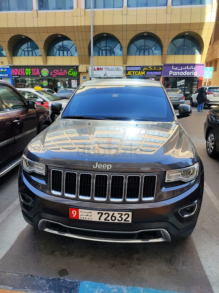 2014 Model Jeep Grand Cherokee Limited 3.6 L | No Accident | GCC Specifications | Company service63152287699331111