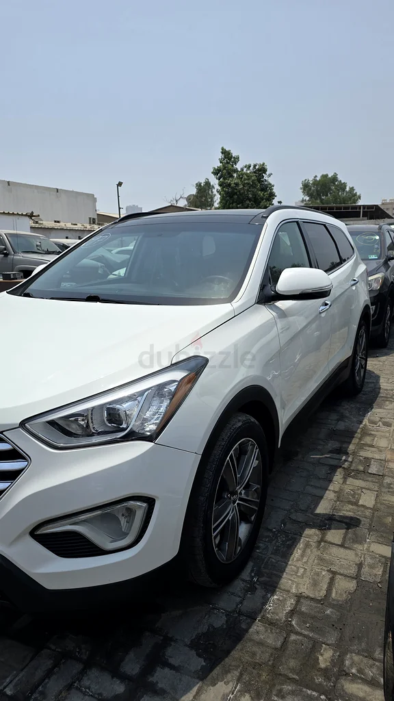 Hyundai Grand Santa Fe 2013 Model.Sun Roof.Full Option Panaromic Roof 7 seater63137332715394111