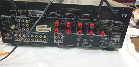High-Quality Audio Receiver - Perfect for Your Home Theater! o onkiyo tx nr646 7.2 .It need repair .