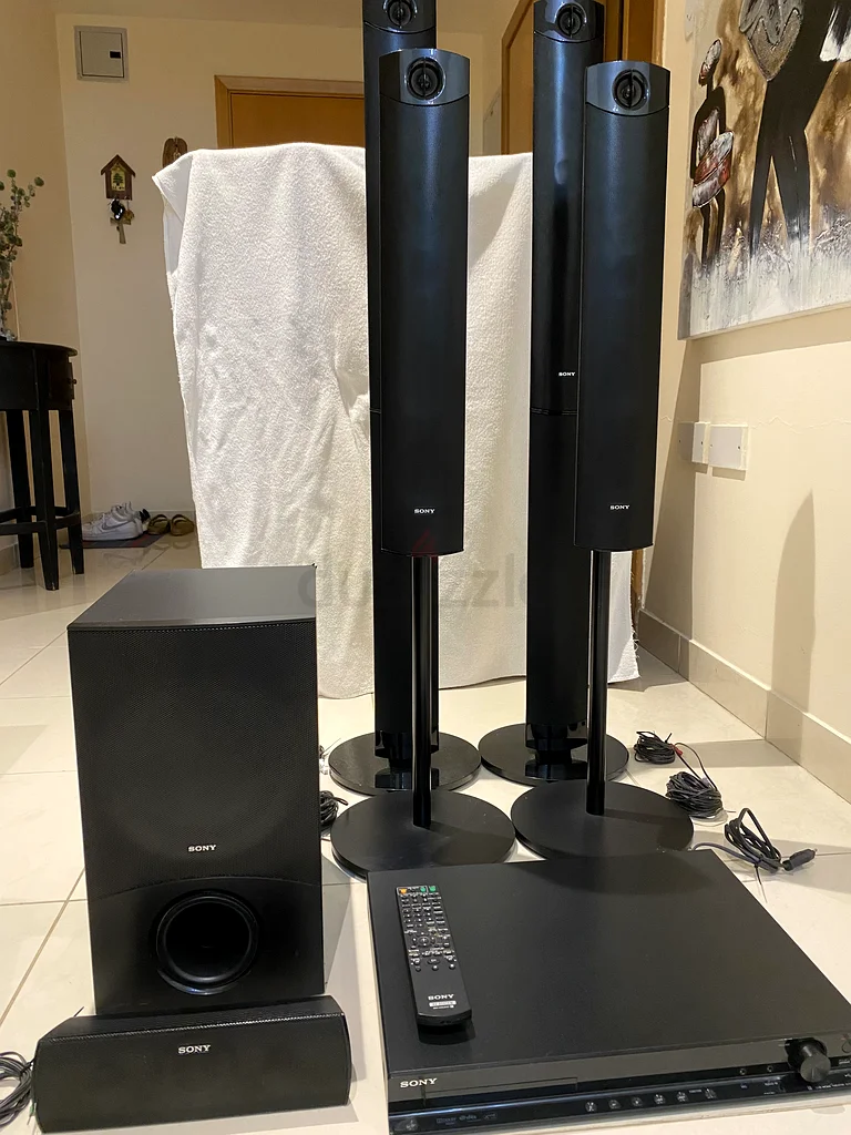 Home theater system63264094456835111