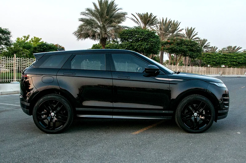 Land Rover | Range Rover Evoque | R-Dynamic | P300 | GCC | Low Mileage63141652665090114