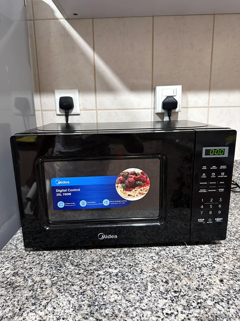 Midea 20L Microwave – Excellent Condition | AED 120 | Al Nuaimiya 3, Ajman632492554763531111