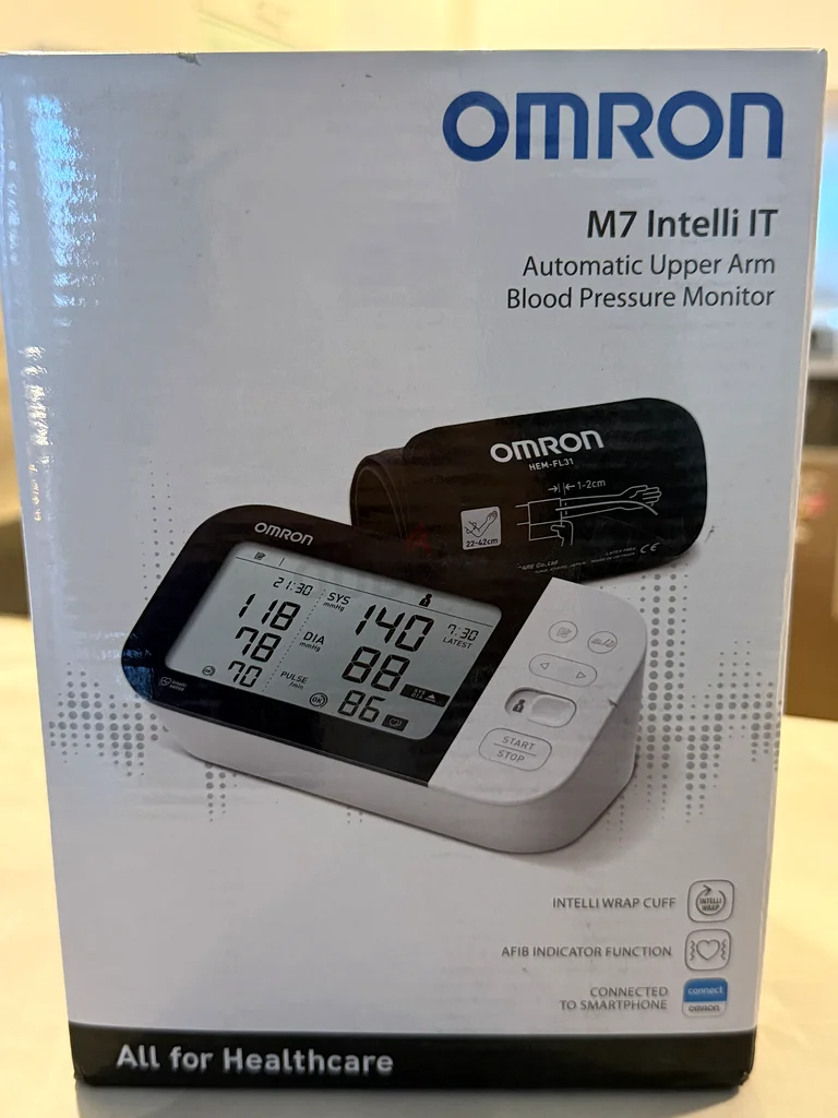 Omron M7 Intelligent Blood Pressure Monitor for Accurate Readings63262387844866110