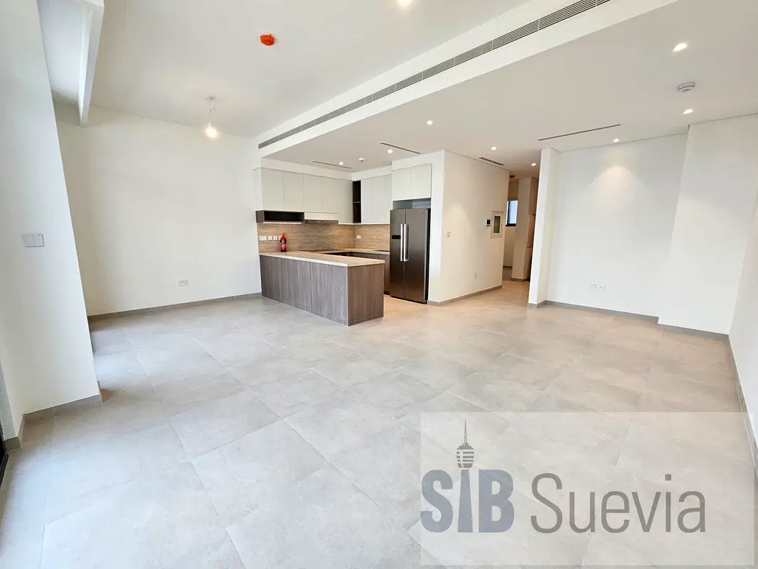 4 BED + Maids  |  Corner Unit  | Big Plot size