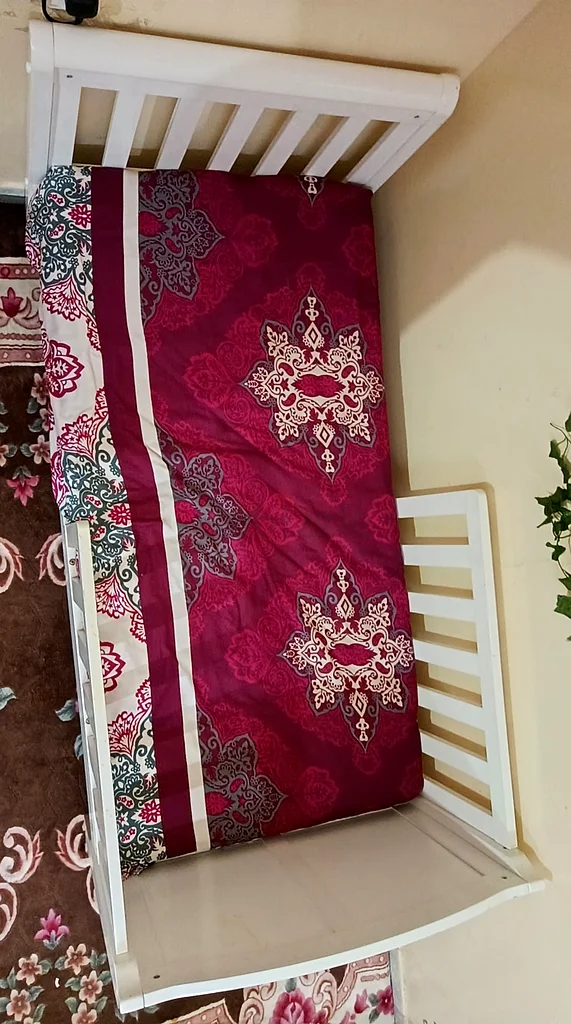 سرير أطفال ساحر مع مجموعة سرير جميلة63206393651459110