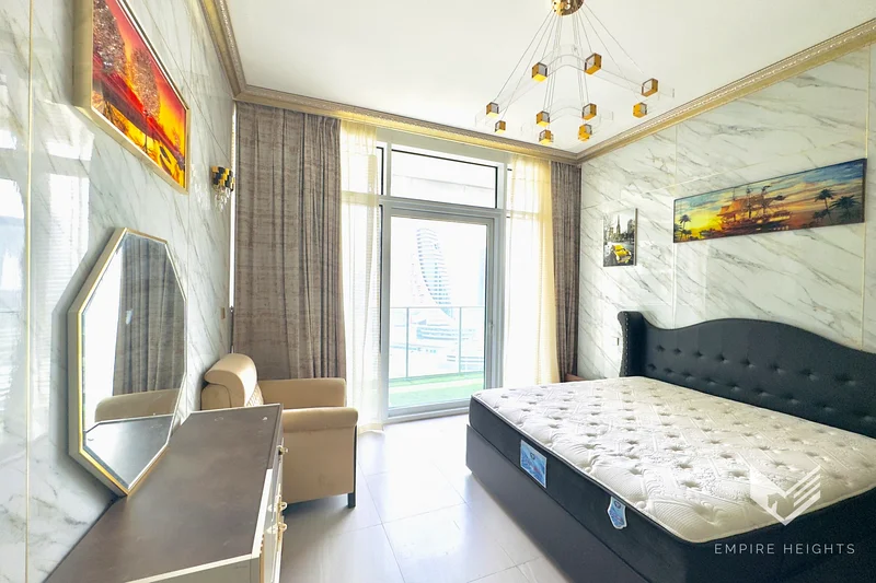 ELEGANT AND MODERN | FURNISHED | VACANT63768940191874114