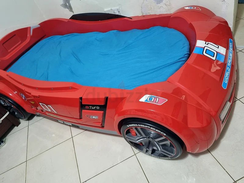 Car bed with mattres63187701207042111