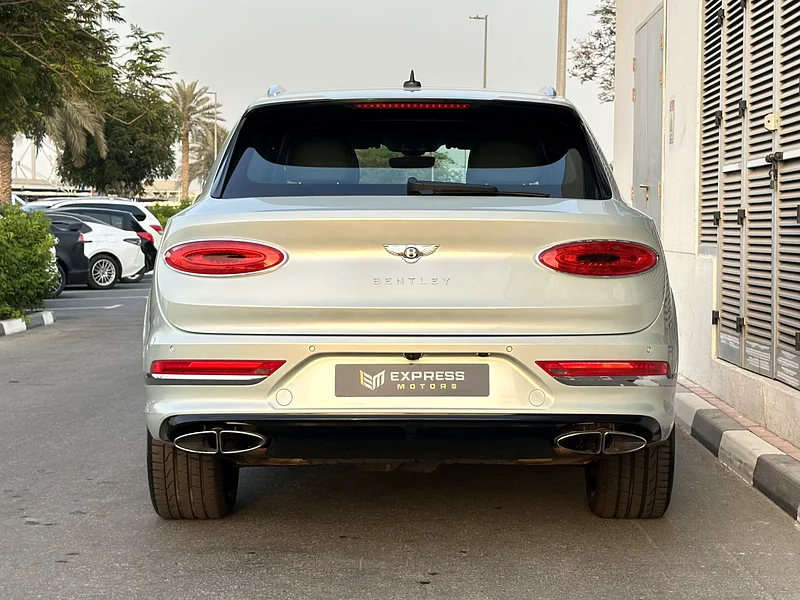 BENTAYGA V8 | MULLINER EDITION | GCC | BENTLEY SIGNATURE SOUND SYSTEM | 202163134991294723113