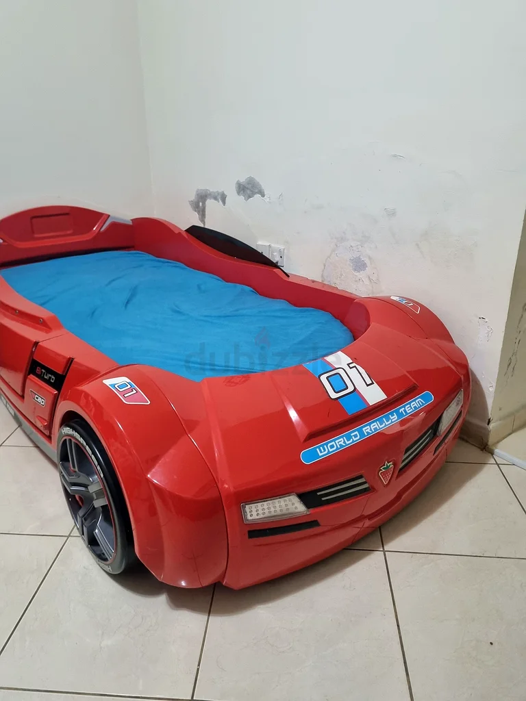 Car bed with mattres63187701207042112