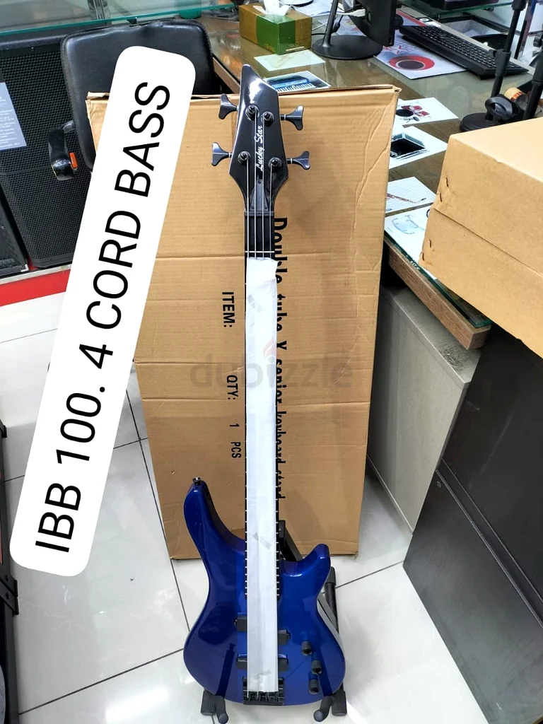 IBB 100 - جيتار باس مذهل ذو 4 أوتار باللون الأزرق!63227276119042111