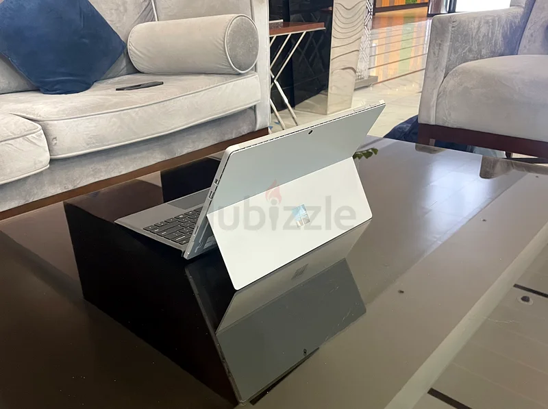 مايكروسوفت سيرفس برو 7 - كور i7 | الجيل 10 | 16 جيجابايت | 256 جيجابايت SSD | نموذج تجاري | مع قلم63165239139970112