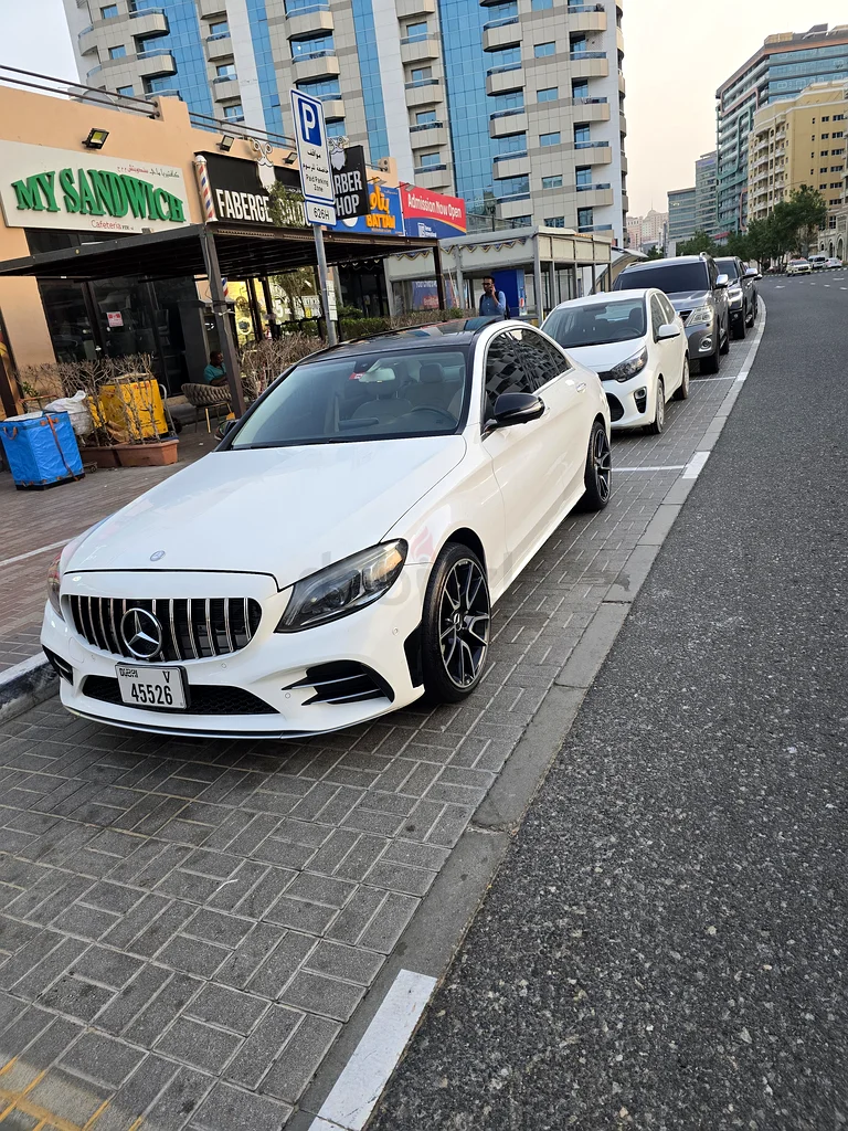 مرسيدس بنز 2017، C300 4matic، خيار تام بانورامي، بحالة جيدة جدًا63146292612993112