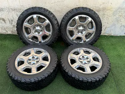 275/55R20 Bfgoodrich + original 20” Ford F150 Rims