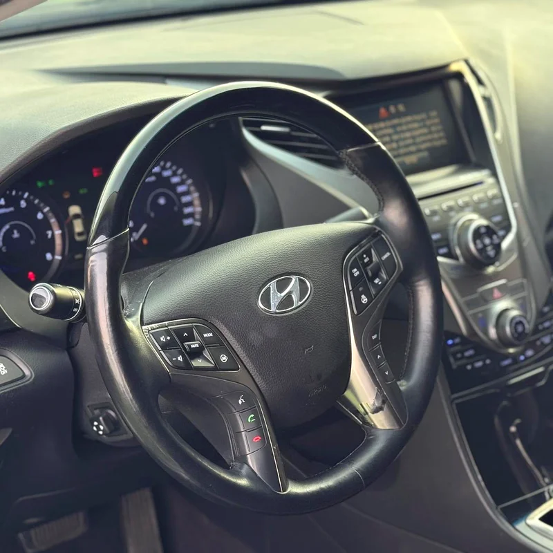 Hyundai Grandeur 2011, No Accident, Korean Specifications63170387238530114