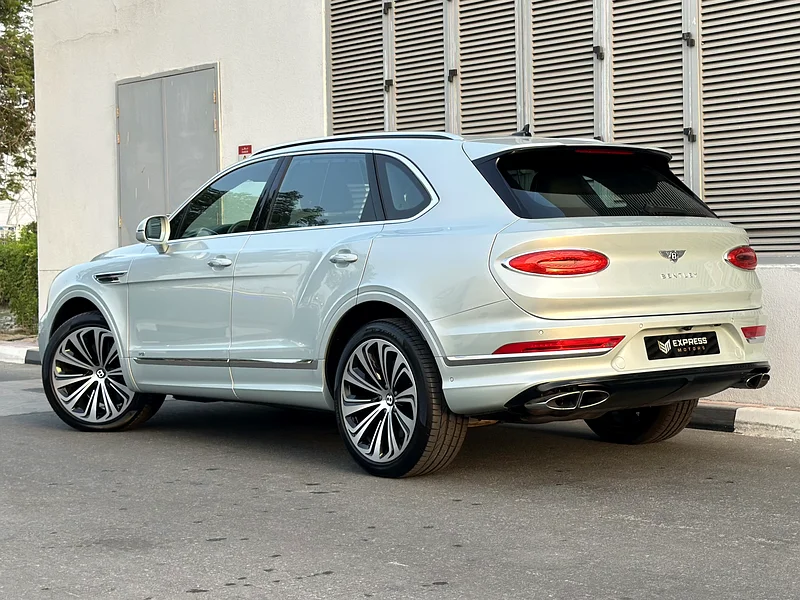 BENTAYGA V8 | MULLINER EDITION | GCC | BENTLEY SIGNATURE SOUND SYSTEM | 202163134991294723111