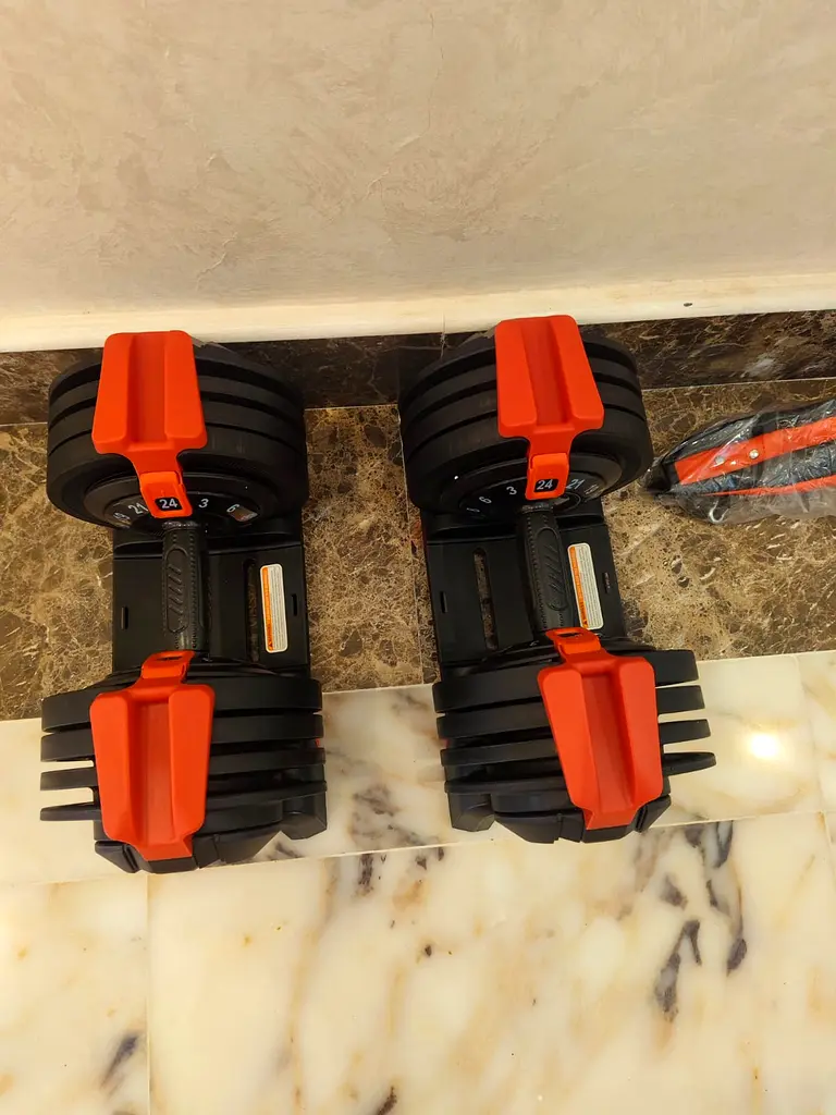 Power Up Your Workout with Adjustable Dumbbells