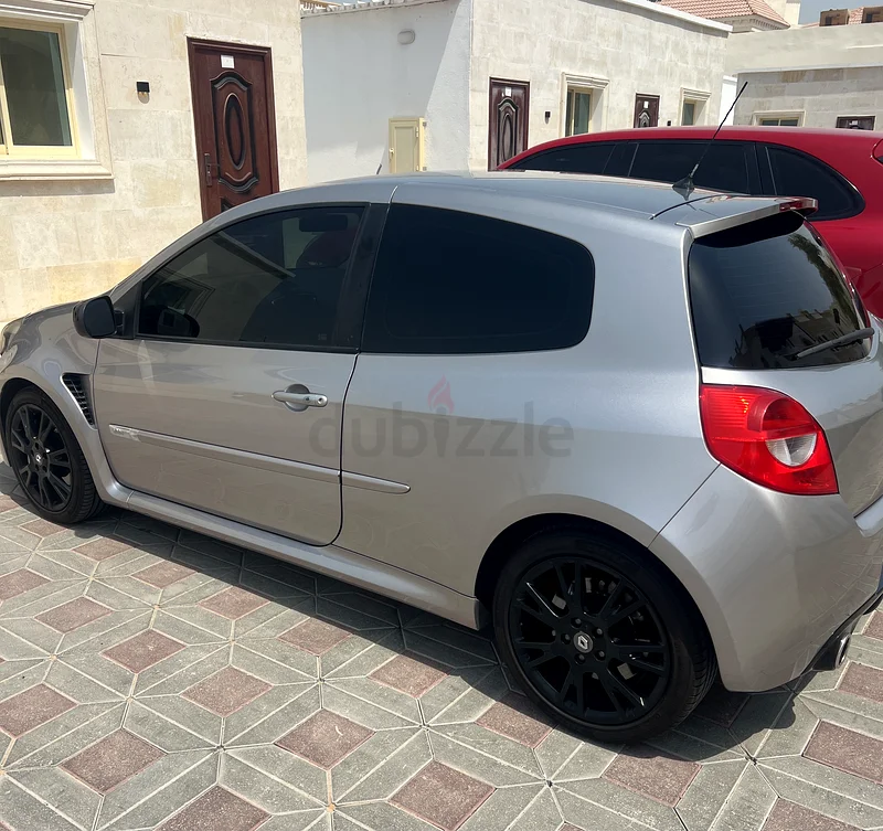 RENAULT CLIO RS63221301834113114
