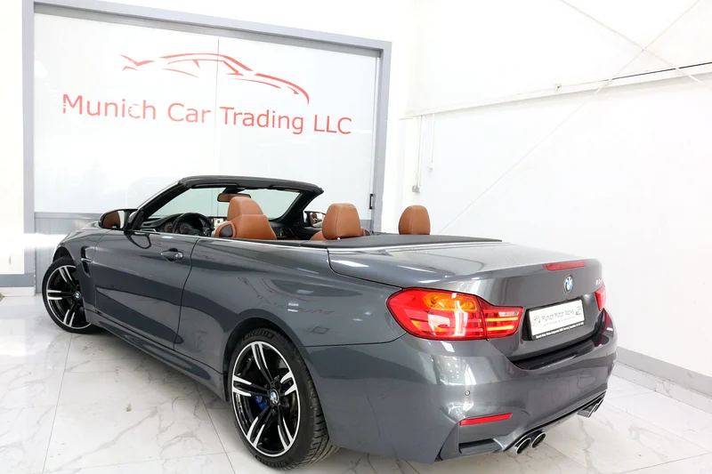 BMW M4 Convertible GCC with Warranty63230141782657113