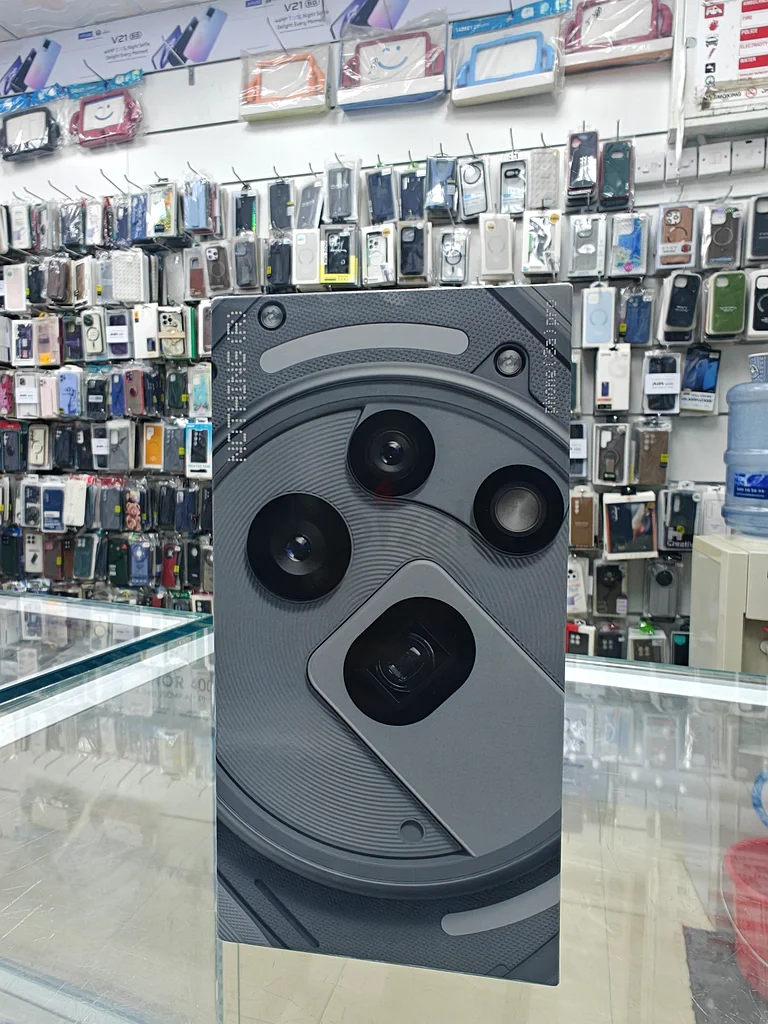 Nothing phone 3a pro 256-1263183247799427111