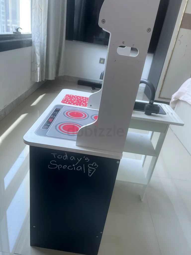 مطبخ لعب خشبي للأطفال - متعة لطهاة الصغار!63175739059971111