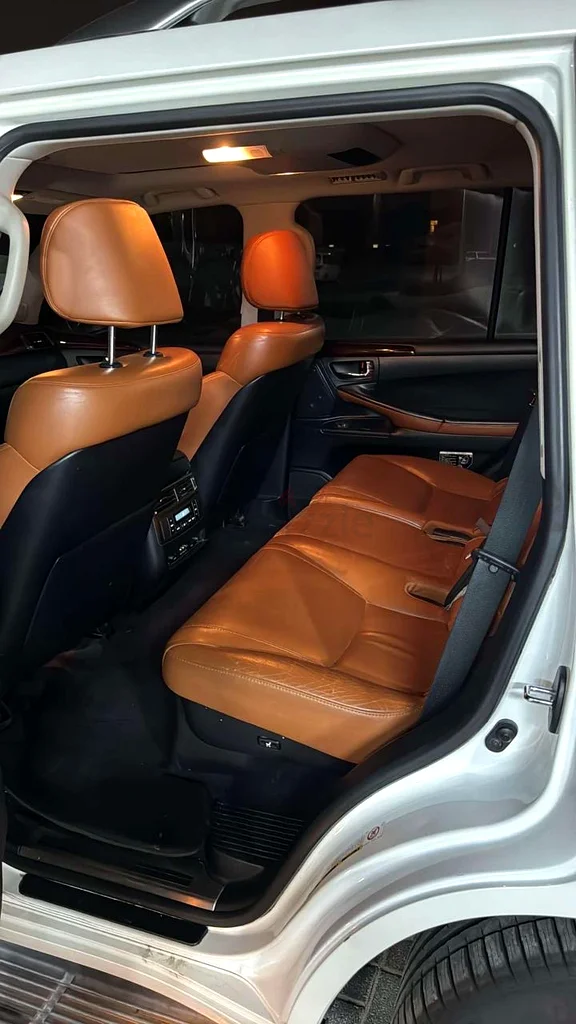 Lexus LX 57063169444291842114