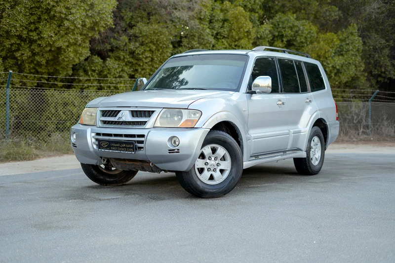 2005 | Mitsubishi Pajero GLS | GCC Specs | REF# M09614632256967879691121
