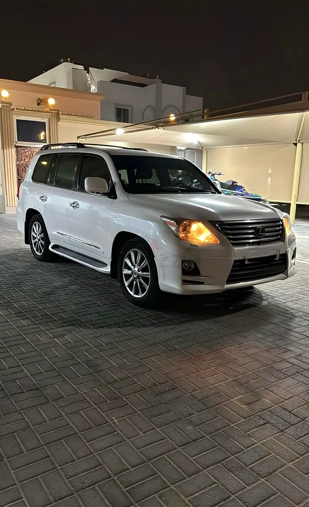 Lexus LX 57063169444291842111