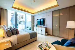 Furnished Studio | Beachfront Luxury | Vacant