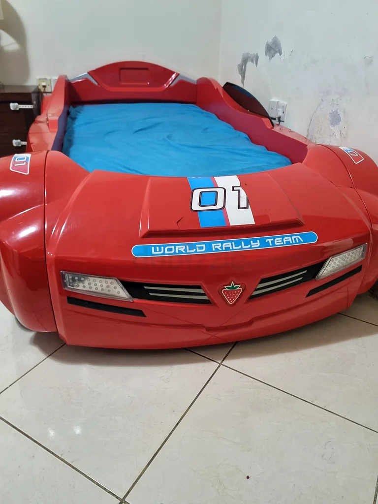 Car bed with mattres63187701207042113