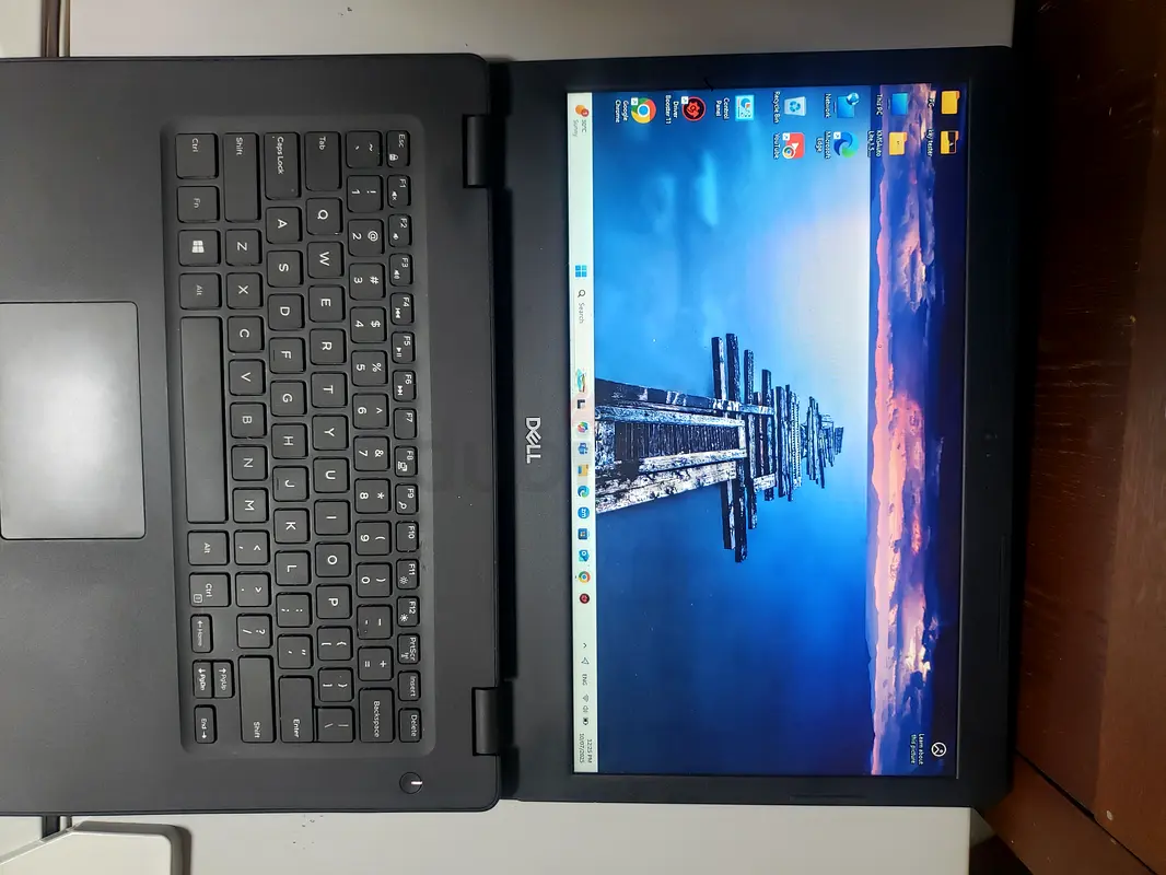Dell Laptop63256602447618111