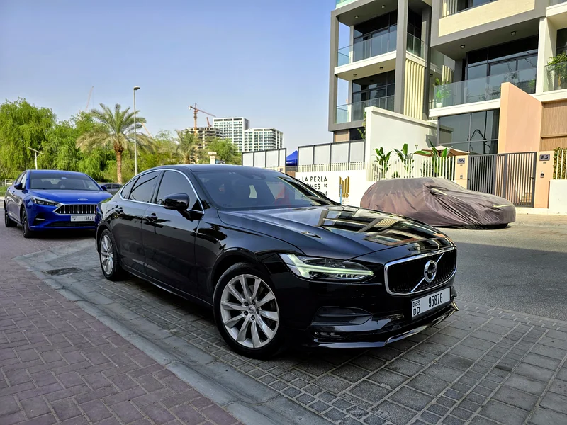 Clean car GCC, AUTOPILOT, full options, URGENT, PRICED TO SELL63221824385025111