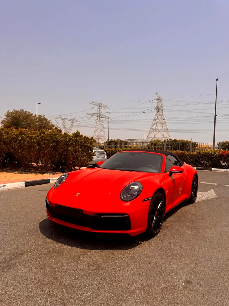 بورشه 911 كاريرا 4 لعام 202063233587581058112