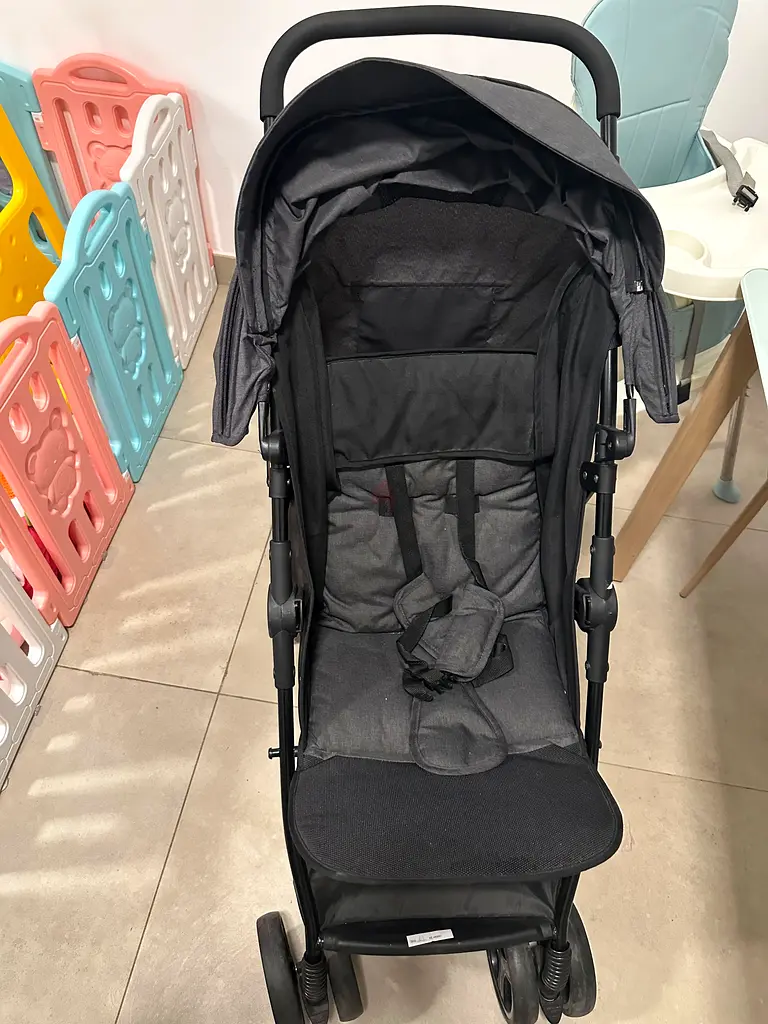 Premium Lightweight Stroller - Perfect for Your Little One!-first cry