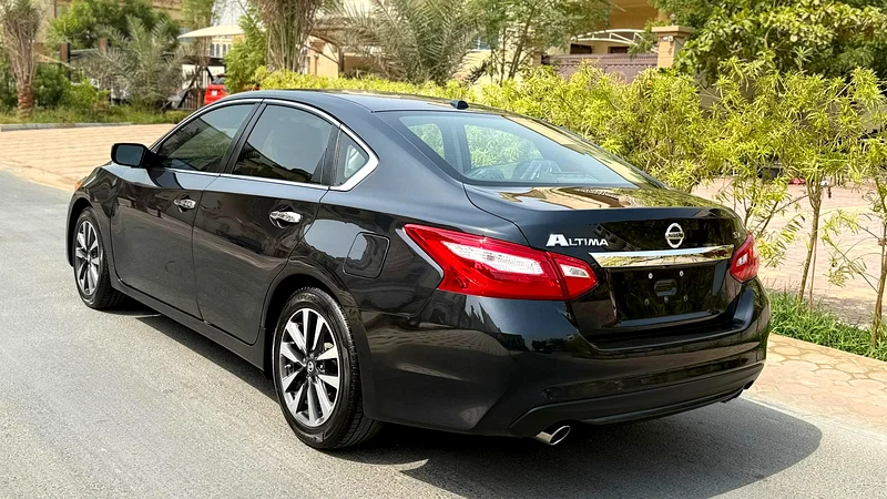 NISSAN ALTIMA SV63231160460547113