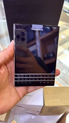 Vintage Blackberry Phone - Classic Style!