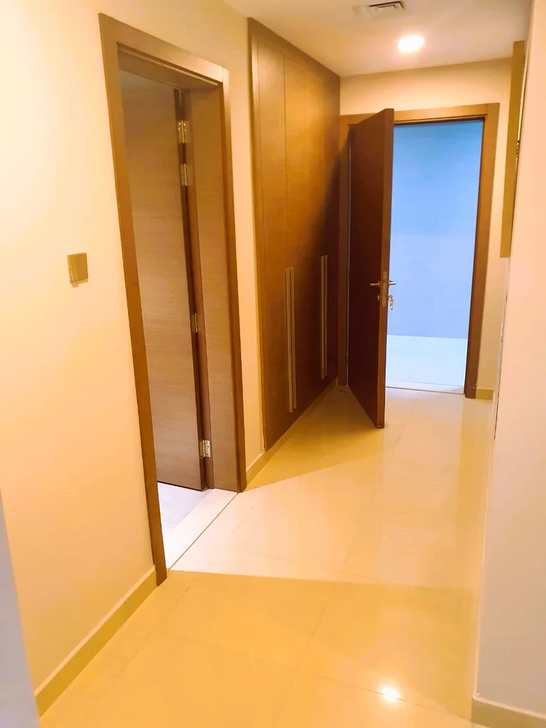 1BHK Modern & Luxury Apartment on easy payment plan - READY TO MOVE BUILDING63887721095938112