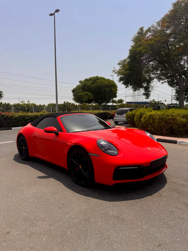 بورشه 911 كاريرا 4 لعام 202063233587581058117